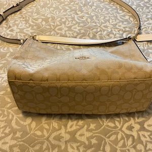 Coach Medium Hobo Purse